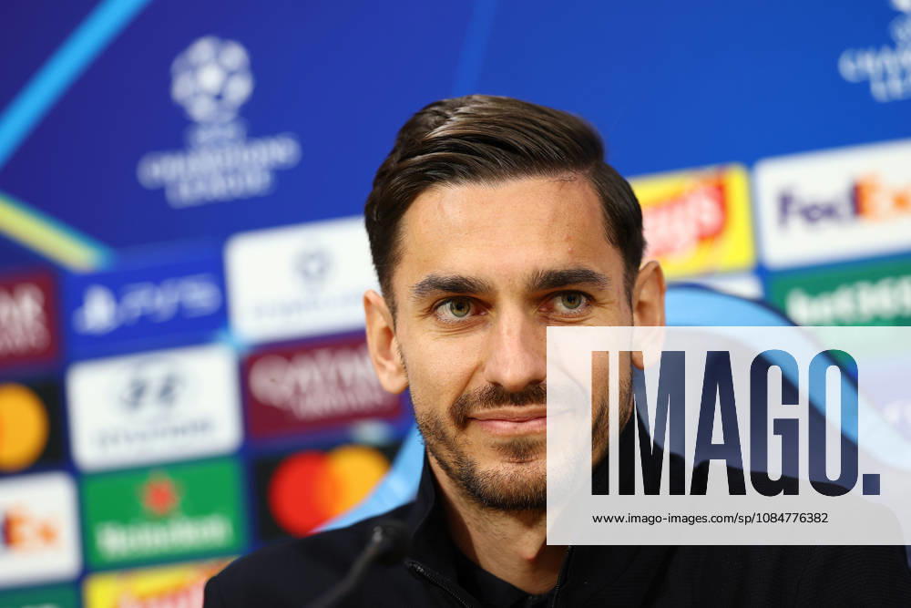 Napoli’s goalkeeper Alex Meret During the Napoli-Bodo Glimt Champions League press conference, PK, Pressekonferenz in the press room at the Diego Armando Maradona Stadium on October 19, 2026.