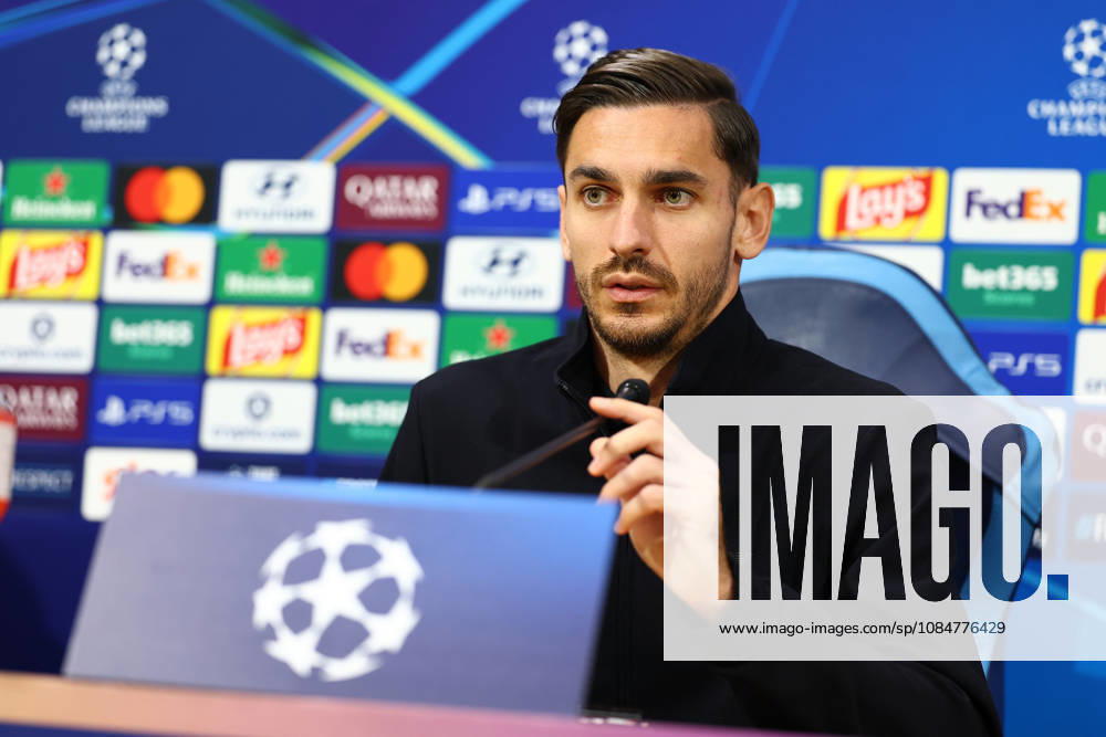 Napoli’s goalkeeper Alex Meret During the Napoli-Bodo Glimt Champions League press conference, PK, Pressekonferenz in the press room at the Diego Armando Maradona Stadium on October 19, 2026.