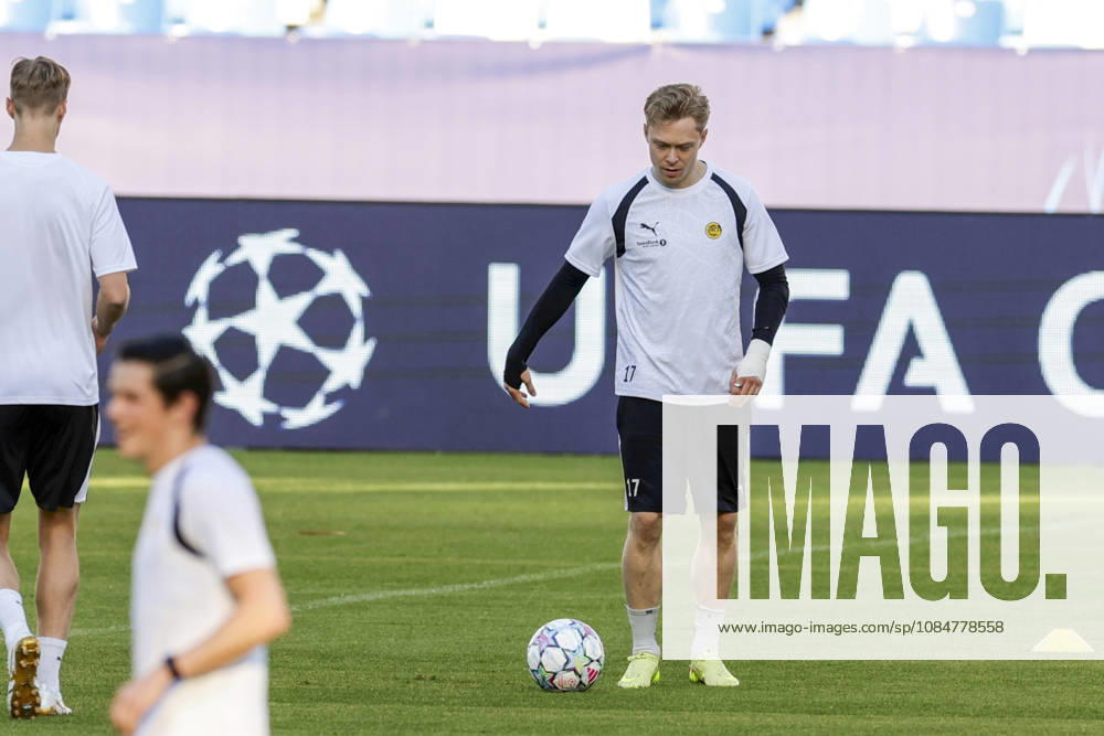 Training session Bodo Glimt Bodo Glimt s Norwegian forward Ola Brynhildsen during training of the UEFA Champions League Bodo Glimt against SSC Napoli at Diego Armando Maradona Stadium on October, 19, 2026 in Naples, _BPH0026