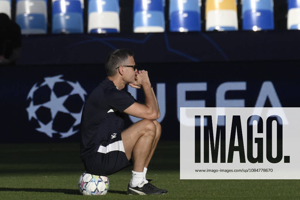 Bodo Glimt s head coach Kjetil Knutsen attends a training session at ˜Diego Armando Maradona stadium in Naples ( Italy) , 19 october 2026. Ssc. Bodo-Glimt will face Ssc Napoli in their UEFA Champions League match on 20 october 2026. ANSA CIRO FUSCO. UEFA Champions League - Napoli Vs Bodo-Glimt - ZUMAa110 20261019_zaf_a110_015