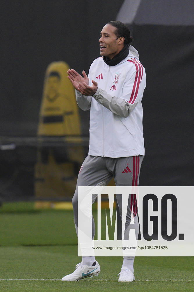 Liverpool Training, Champions League Virgil van Dijk of Liverpool FC shout encouragement during the Liverpool Training Session ahead of the UEFA Champions League Matchday 3 v Villarreal CF, AXA Training Centre, Liverpool, United Kingdom on 19 October 2026 Credit: Steve Flynn Every Second Media Editorial use only. All images are copyright Every Second Media Limited. No images may be reproduced without prior permission.