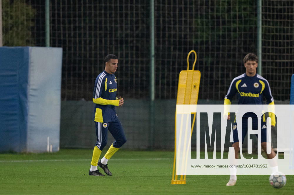Ahead of Fenerbahce v Slavia Prague - UEFA Champions League ISTANBUL, TURKIYE - OCTOBER 19: Mason Greenwood of Fenerbahce takes part during the training session ahead of their UEFA Champions League match between Fenerbahce and Slavia Prague at Chobani Stadium in Istanbul, Turkiye, on October 19, 2026. Celal Gunes Anadolu Istanbul Turkey. Editorial use only. Please get in touch for any other usage.