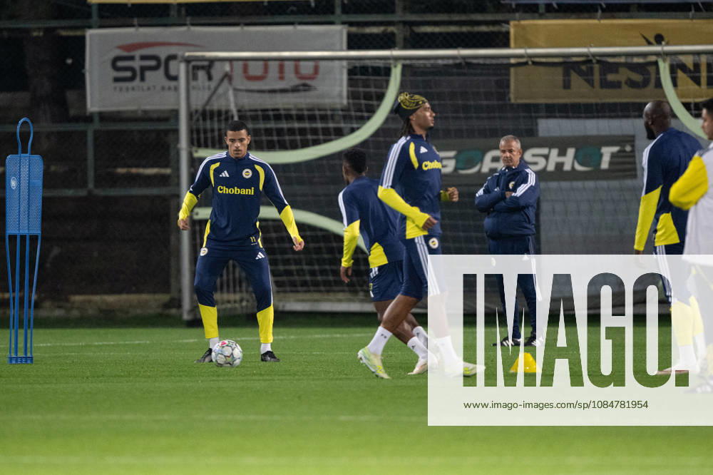Ahead of Fenerbahce v Slavia Prague - UEFA Champions League ISTANBUL, TURKIYE - OCTOBER 19: Mason Greenwood of Fenerbahce takes part during the training session ahead of their UEFA Champions League match between Fenerbahce and Slavia Prague at Chobani Stadium in Istanbul, Turkiye, on October 19, 2026. Celal Gunes Anadolu Istanbul Turkey. Editorial use only. Please get in touch for any other usage.