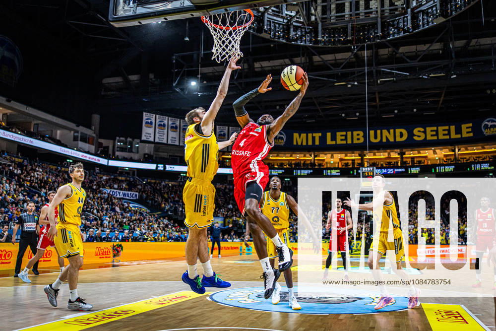Basketball Berlin 19.10.2026 Saison 2026 2027 Netto BBL Pokal Achtelfinale Alba Berlin - BMA365 Bamberg Baskets Jordan Jones (Bamberg, No.04)