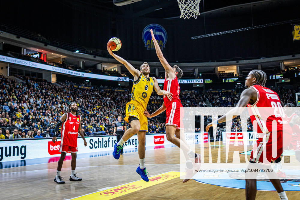Basketball Berlin 19.10.2026 Saison 2026 2027 Netto BBL Pokal Achtelfinale Alba Berlin - BMA365 Bamberg Baskets Malte Delow (Alba Berlin, No.06)