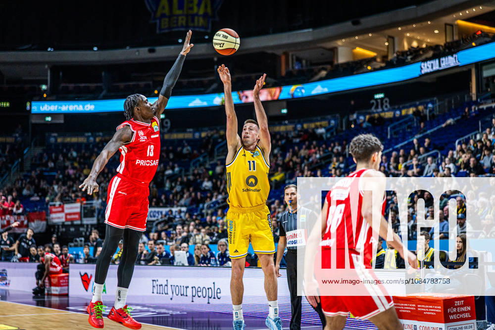 Basketball Berlin 19.10.2026 Saison 2026 2027 Netto BBL Pokal Achtelfinale Alba Berlin - BMA365 Bamberg Baskets Joe Wieskamp (Alba Berlin, No.11)