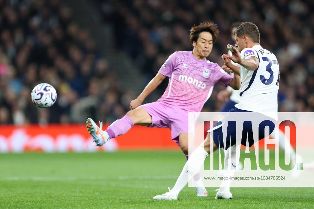 Micky van de Ven of Tottenham Hotspur passes the ball under pressure from Tatsuhiro Sakamoto of Coventry City Tottenham Hotspur v Coventry City, Premier League, Football, Tottenham Hotspur Stadium, London, UK, 19 10 2026, England - 19 Oct 2026London Tottenham Hotspur Stadium England United Kingdom