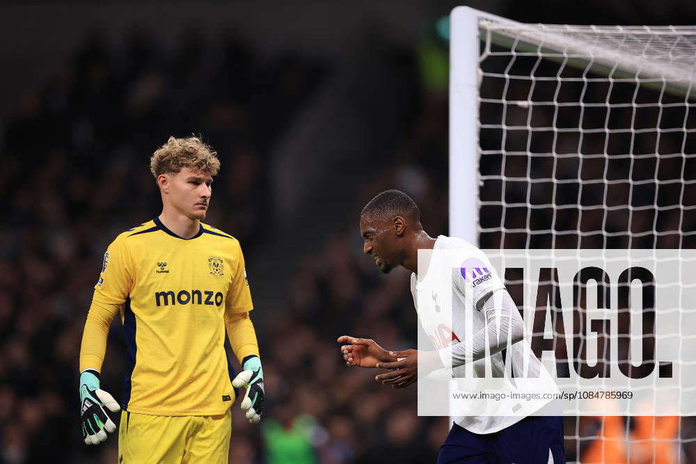 Tottenham Hotspur v Coventry City, Premier League CHANCE Tottenham Hotspur Defender Tosin Adarabioyo 4 during the Premier League match between Tottenham Hotspur and Coventry City at Tottenham Hotspur Stadium, London, UK on 19 October 2026. London Tottenham Hotspur Stadium London UK Editorial use only DataCo restrictions apply See www.football-dataco.com ,