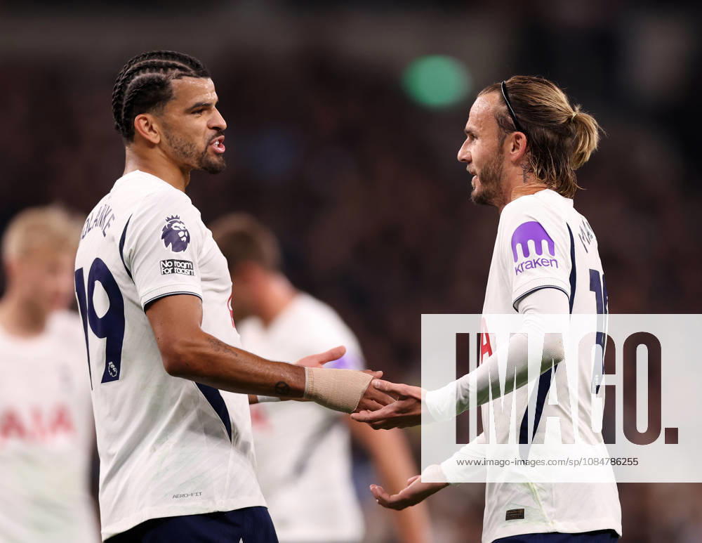 London, England, 19th October 2026. Dominic Solanke of Tottenham talkes to James Maddison of Tottenham during the Tottenham Hotspur vs Coventry City Premier League match at the Tottenham Hotspur Stadium, London. Picture credit should read: David Klein Sportimage . SPI_039_DK_Spurs_Cov SPI-5085-0041