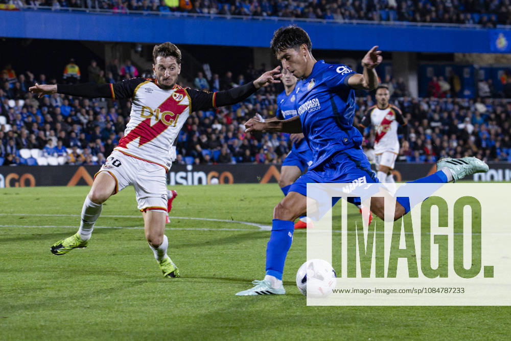 Getafe CF v Rayo Vallecano - La Liga EA Sports 2026 27 October 19, 2026, Estadio El Coliseum, Getafe, Madrid, Spain: Ramon Terrats of Getafe is defended by Ivan Balliu of Rayo Vallecano during La Liga EA Sports match between Getafe and Rayo Vallecano at Estadio El Coliseum on October 19, 2026 in Madrid, Spain. Getafe Estadio Coliseum Madrid Spain