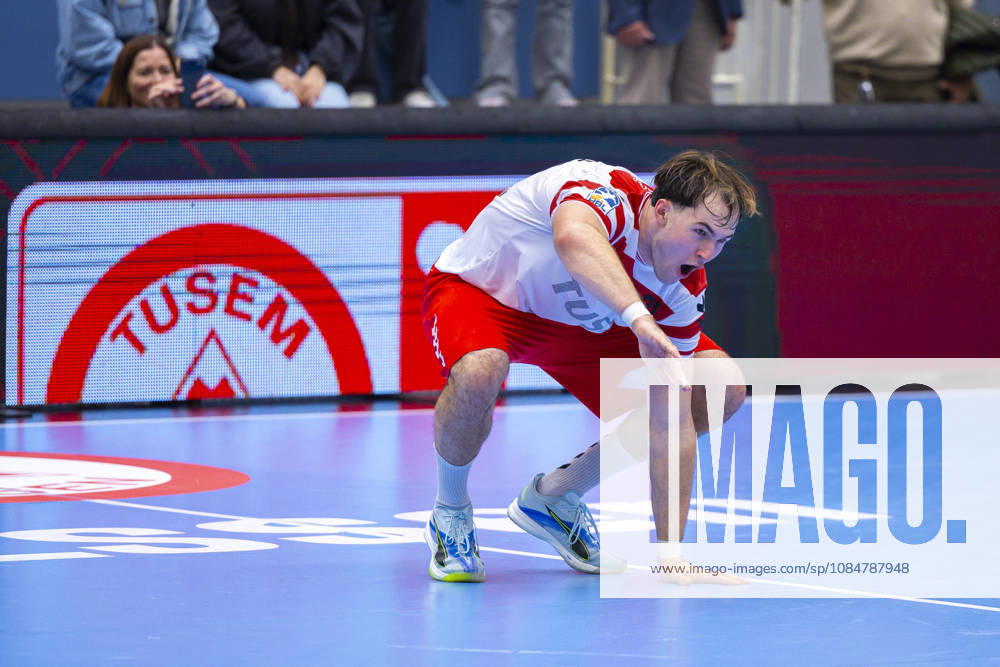 8. Spieltag der 2. Handball-Bundesliga, TuSEM Essen - TV Emsdetten. Tom Wolf (TuSEM Essen) jubelt. Essen Am Hallo NRW Deutschland xRHR-FOTO DEx