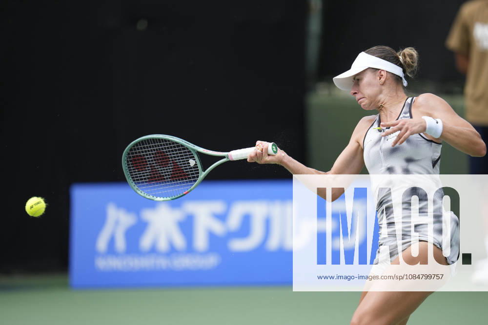 WTA, Tennis Damen Kinoshita Group Japan Open - Day 2 Magda Linette of Poland plays in action during her round of 32 singles match against Claire Liu of the United States at the 2026 Kinoshita Group Japan Open Women s tennis tournament at Utsubo Tennis Center in Osaka, Japan, on October 20, 2026. Osaka Japan