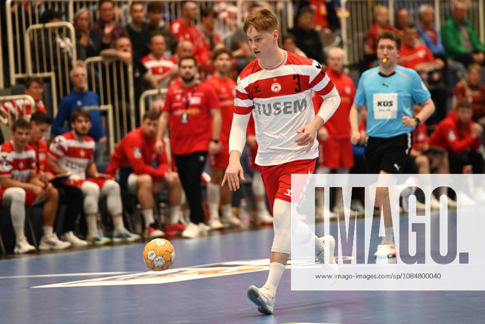 Felix Mart TuSEM Essen - TV Emsdetten 19.10.2026 Felix Mart (TuSEM Essen), 2. Handball Bundesliga TuSEM Essen - TV Emsdetten am 19. Oktober 2026 in der Sporthalle am Hallo, Essen. Endstand: 32:25 vor 2.132 Zuschauer.