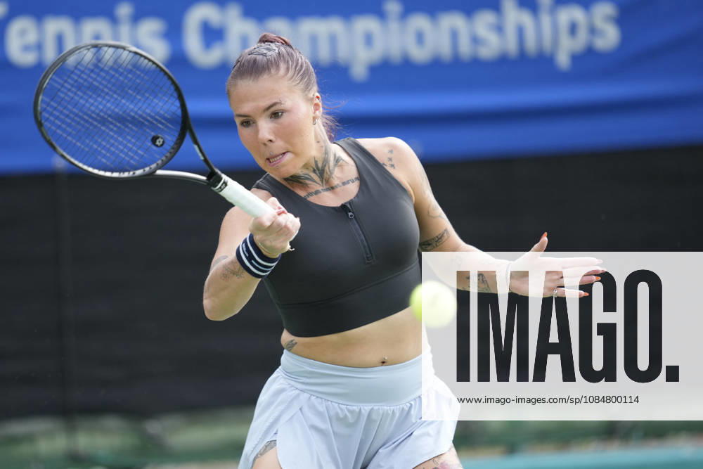WTA, Tennis Damen Kinoshita Group Japan Open - Day 2 Oleksandra Oliynykova of Ukraine plays her round of 32 singles match against Mary Stoiana of the United States at the 2026 Kinoshita Group Japan Open Women s tennis tournament at Utsubo Tennis Center in Osaka, Japan, on October 20, 2026. Osaka Japan