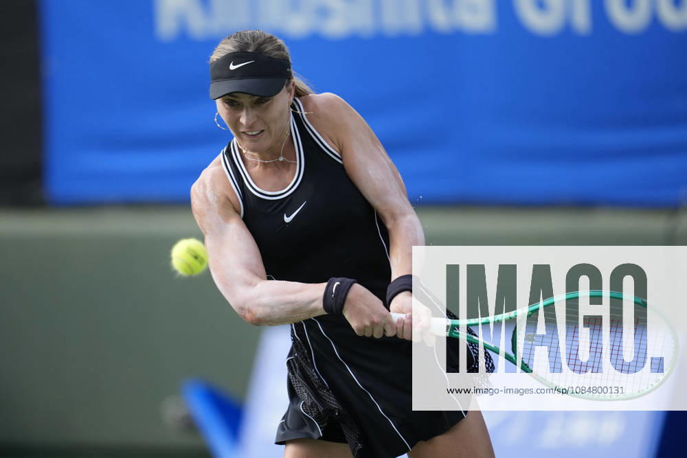 WTA, Tennis Damen Kinoshita Group Japan Open - Day 2 Paula Badosa of Spain competes in her round of 32 singles match against Antonia Ruzic of Croatia at the 2026 Kinoshita Group Japan Open Women s tennis tournament at Utsubo Tennis Center in Osaka, Japan, on October 20, 2026. Osaka Japan