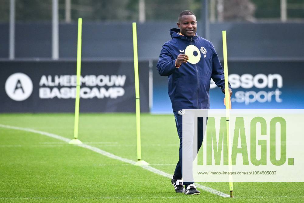 Club Brugge v RC Lens - UEFA Champions League preparations Club Brugge s assistant coach Joseph Akpala pictured during a training session of football team Club Brugge KV, on Tuesday 20 October 2026 at the team s basecamp in Westkapelle (Knokke-Heist), Belgium, as preparation for the the UEFA Champions League game against RC Lens. (Photo News Elias Rom) Knokke-Heist Belgium