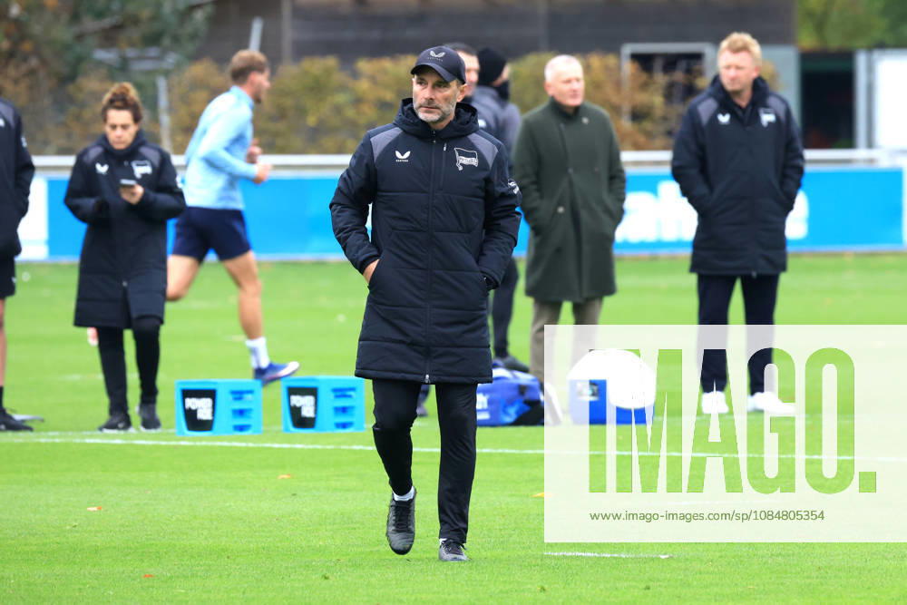 DEU GER, Fussball , 2.Fussballbundesliga, Saison 2026 2027, Sportforum, Hertha BSC, Training Cheftrainer Stefan Leitl ( Hertha BSC Berlin ) 2. Liga: DFB DFL regulations prohibit any use of photographs as image sequences and or quasi-video) nordphoto GmbH Engler Berlin Sportforum Berlin Deutschland