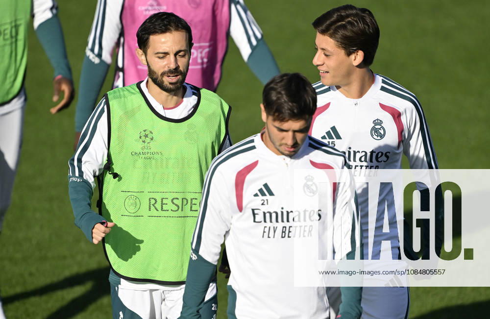 Real Madrid training session ahead of Champions Leage match against RB Leipzig MADRID, SPAIN - OCTOBER 20: Arda Guler (R), and Bernardo Silva (L) of Real Madrid attend the training session at the club s Valdebebas training complex ahead of their UEFA Champions League third-round match against RB Leipzig, on October 20, 2026 in Madrid, Spain. Burak Akbulut Anadolu Madrid Spain. Editorial use only. Please get in touch for any other usage.