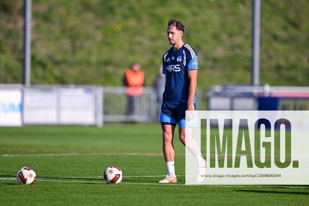 Fussball, Saison 2026 2027, Bundesliga, Training des FC Schalke 04, Nikola Katic (FC Schalke 04) xRHR-FOTO YYx