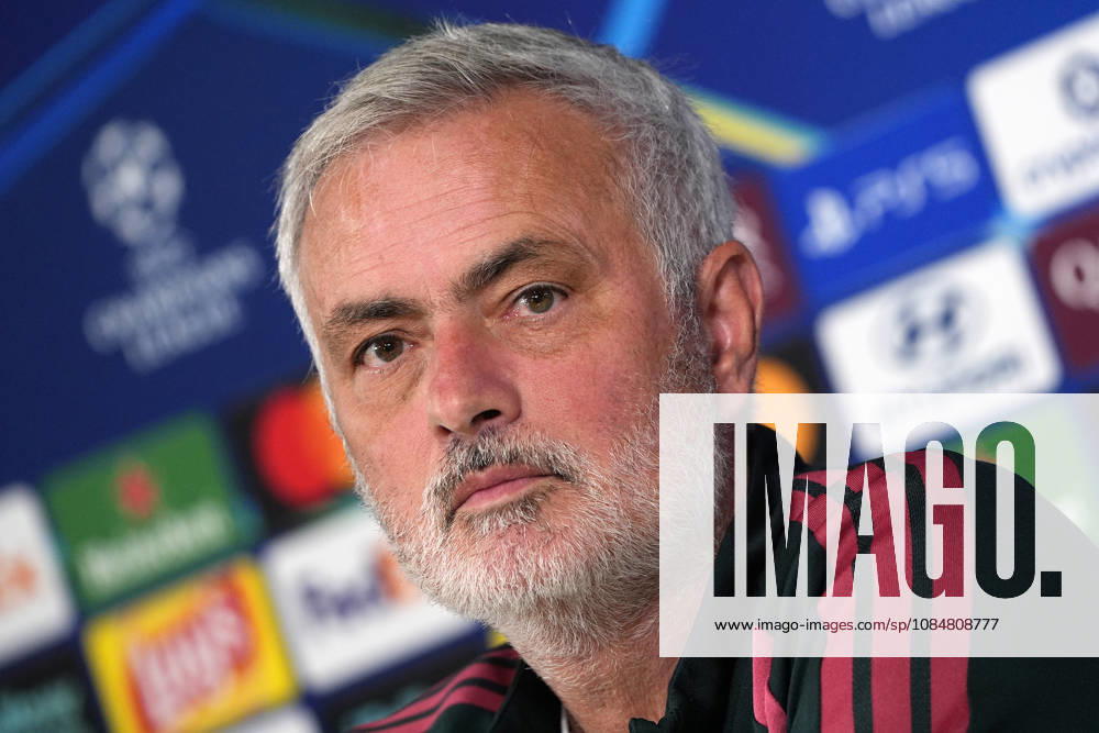 Real Madrid CF s coach Jose Mourinho in press conference, PK, Pressekonferenz after raining session prior to the Champions League round 3 match against RB Leipzig. October 20 2026. (20261020479)