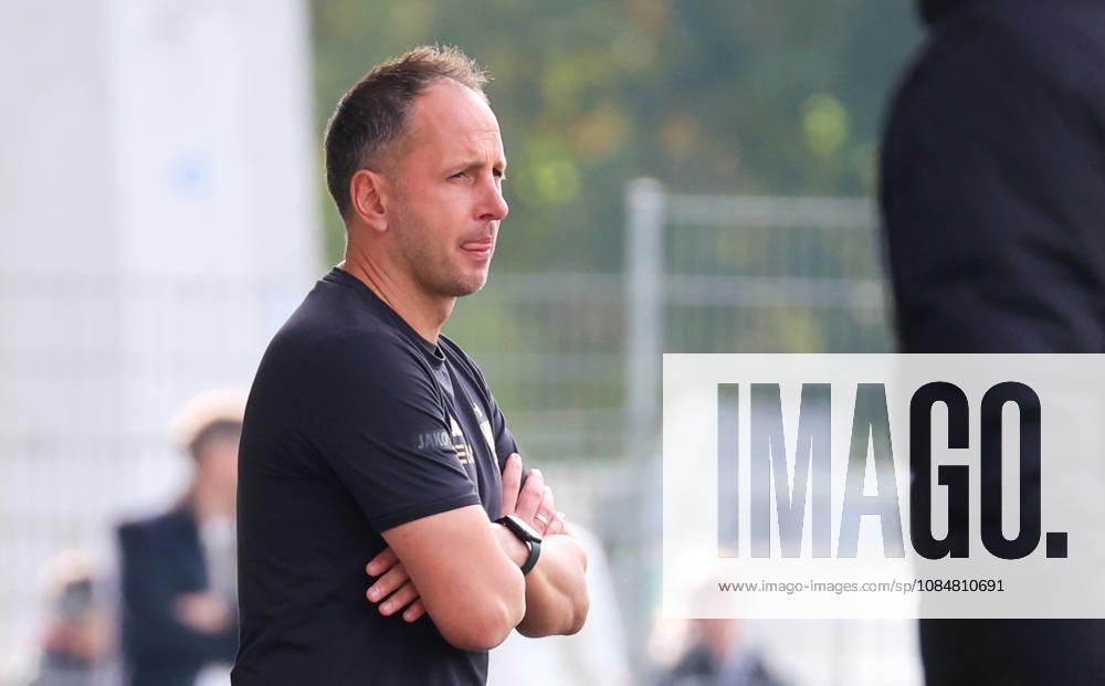Stuttgart, Fußball U19 Champions League, Saison 2026 2027, U19 YouthLeague VfB Stuttgart vs. Atletico Madrid, VfB Trainer Tobias Rathgeb