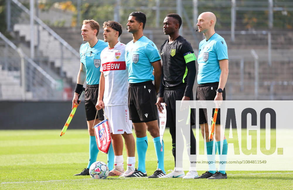 Stuttgart, Fußball U19 Champions League, Saison 2026 2027, U19 YouthLeague VfB Stuttgart vs. Atletico Madrid, v.l. Massimo Di Benedetto (VfB), Taufyk Zanzi (Atletico)