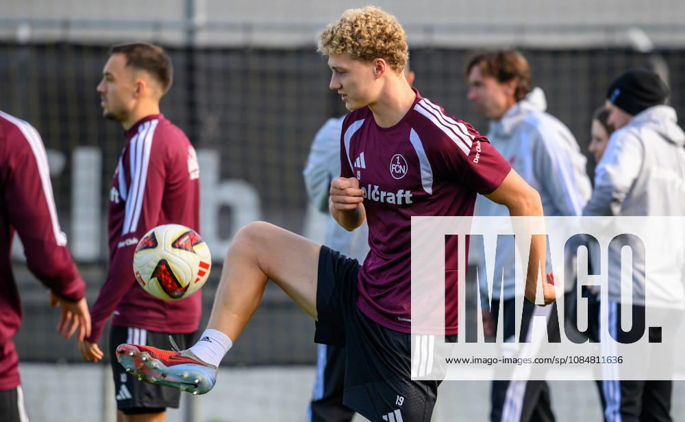 Fussball - 2. Fussball - Bundesliga - Saison 2026 2027 - 1. FC Nürnberg Nuernberg FCN ( Club ) - Training - Sportfoto Zink - - Piet Scobel (19, 1. FC Nürnberg FCN )