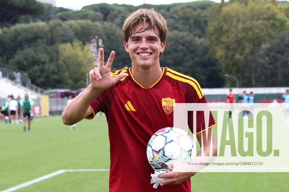 IPA89952614 - October 20, 2026 UEFA Youth League Spring Season: AS Roma vs. SK Slovan Bratislava. Pictured: Lorenzo Paratici celebrates his hat trick (Photo by Gino Mancini)