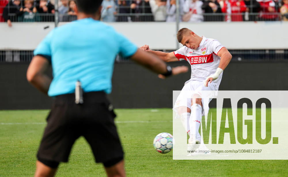 Stuttgart, Fußball U19 Champions League, Saison 2026 2027, U19 YouthLeague VfB Stuttgart vs. Atletico Madrid, 2:3 Tor, Torschütze Enis Redzepi (VfB)