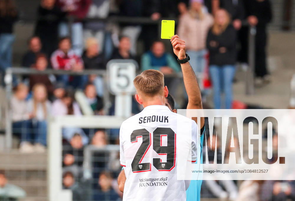 Stuttgart, Fußball U19 Champions League, Saison 2026 2027, U19 YouthLeague VfB Stuttgart vs. Atletico Madrid, Kirill Serdiuk (VfB) gelbe Karte