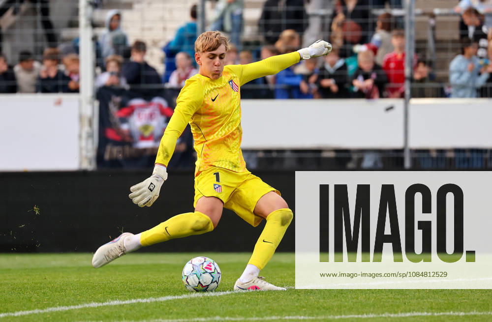 Stuttgart, Fußball U19 Champions League, Saison 2026 2027, U19 YouthLeague VfB Stuttgart vs. Atletico Madrid, Diego Piqueras (Mad)
