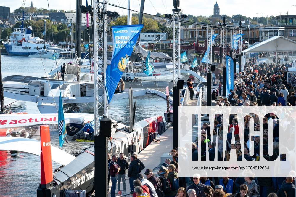 ROUTE DU RHUM PHOTOPQR OUEST FRANCE ELSA RANCEL OUEST-FRANCE ; SAINT-MALO ; 20 10 2026 ; ROUTE DU RHUM Ouverture du village de la Route du Rhum, à Saint-Malo (Ille-et-Vilaine), le 20 octobre 2026. 1,2 million de visiteurs sont attendus pour cette édition. Dans quelques jours, 118 skippers en solitaire sur leurs bateaux prendront le départ de la 13ème édition La Route du Rhum Destination Guadeloupe dont le départ sera donné au large de Saint-Malo le dimanche 1er novembre 2026 à 13h02. Photo : ELSA RANCEL OUEST-FRANCE SAINT-MALO; 20 10 2026 opening of the Route du Rhum race village. SAINT-MALO France