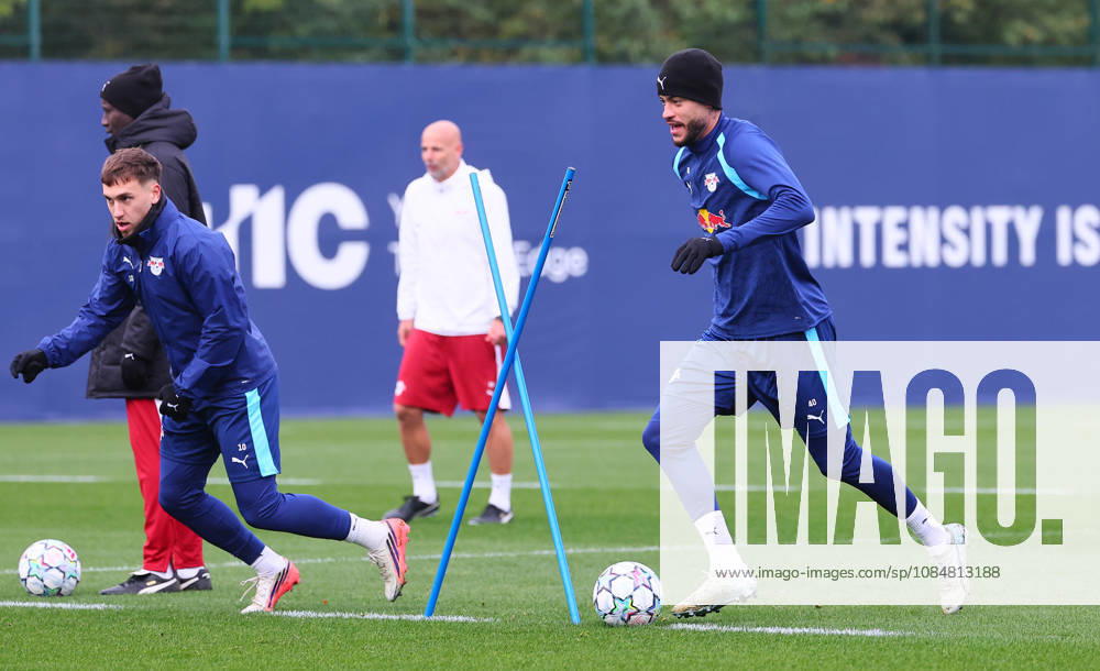 RB Leipzig - Training Champions League Leipzig, 20.10.2026, RB Akademie, UEFA Champions League , RB Leipzig - Abschlusstraining am Vortag von Real Madrid v. RBLeipzig , Im Bild v.l.: Brajan Gruda (10, RB Leipzig) und Romulo (40, RB Leipzig) ,