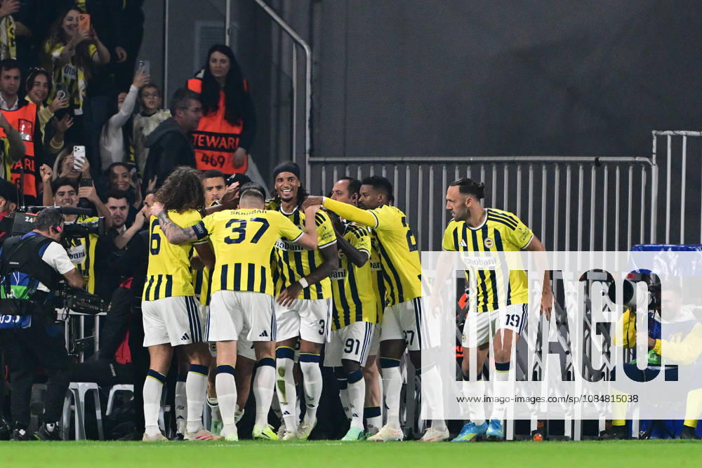 Fenerbahce v Slavia Prag - UEFA Champions League ISTANBUL, TURKIYE - OCTOBER 20: Oguz Aydin of Fenerbahce celebrates after scoring a goal during the UEFA Champions League Week 3 match between Fenerbahce and Slavia Prag at Chobani Stadium, on October 20, 2026 in Istanbul, Turkiye. Serhat Cagdas Anadolu Istanbul Turkey. Editorial use only. Please get in touch for any other usage.