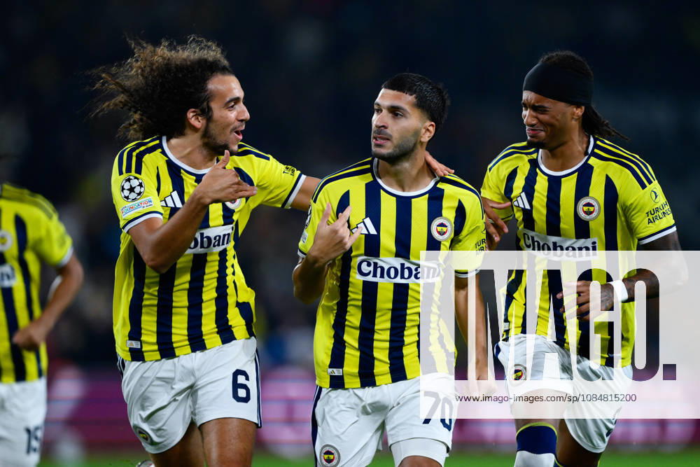 Fenerbahce v Slavia Praha - UEFA Champions League ISTANBUL, TURKIYE - OCTOBER 20: Oguz Aydin (70) of Fenerbahce celebrates with his teammates after scoring a goal during the UEFA Champions League Week 3 match between Fenerbahce and Slavia Praha at Chobani Stadium, on October 20, 2026 in Istanbul, Turkiye. Arif Hudaverdi Yaman Anadolu Istanbul Turkey. Editorial use only. Please get in touch for any other usage.