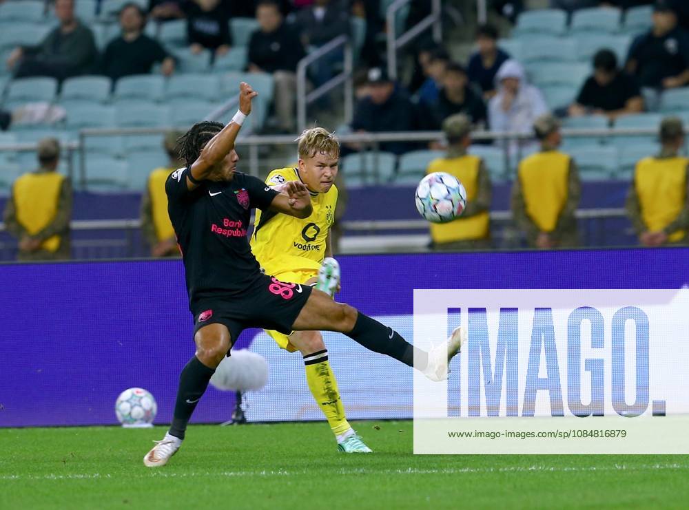 Sabah FC v Borussia Dortmund - UEFA Champions League BAKU, AZERBAIJAN - OCTOBER 20: Daniel Svensson of Borussia Dortmund in action during UEFA Champions League week 3 football match between Sabah FC and Borussia Dortmund at Baku Olympic Stadium in Baku, Azerbaijan on October 20, 2026. Resul Rehimov Anadolu Baku Azerbaijan. Editorial use only. Please get in touch for any other usage.