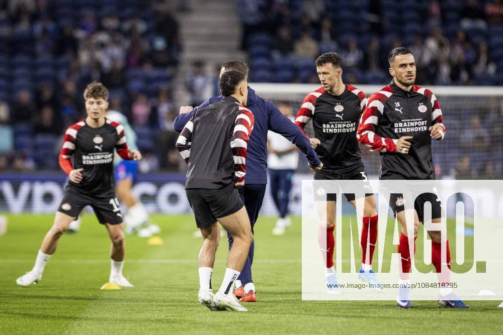 PORTO - (lr) Esmir Bajraktarevic of PSV Eindhoven, Sergino Dest of PSV Eindhoven, Ivan Perisic of PSV Eindhoven and Filip Kostic of PSV Eindhoven ahead of the UEFA Champions League match between FC Porto and PSV Eindhoven at the Estadio Do Dragao, on 20 October 2026 in Porto, Portugal. MORITZ MUELLER ANP ANPxSportx IVx 573089669 originalFilename: 573089669