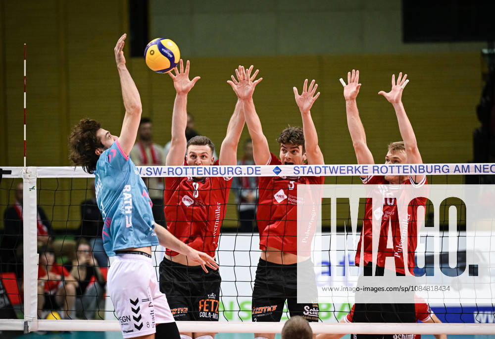 Volleyball 1. Bundesliga Saison 2026 2027 1. Spieltag 20.10.2026 TV Rottenburg - SWD powervolleys Dueren Robin Baghdady (Dueren) gegen TV Rottenburg Block, Niklas Lichtenauer, Kieran Robinson - Dunning und Daniel Sulista (v.li.)