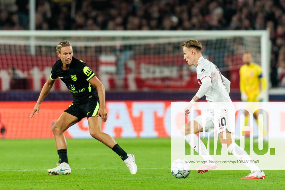 Chris Fuehrich (Führich, Fuhrich, VfB Stuttgart, 10) controls the ball during the UEFA Champions League match between VfB Stuttgart vs. Atletico de Madrid at Arena Stuttgart on matchday 3 of the UEFA Champions League on October 20, 2026 in Stuttgart, Germany. Baden-Wuerttemberg Germany
