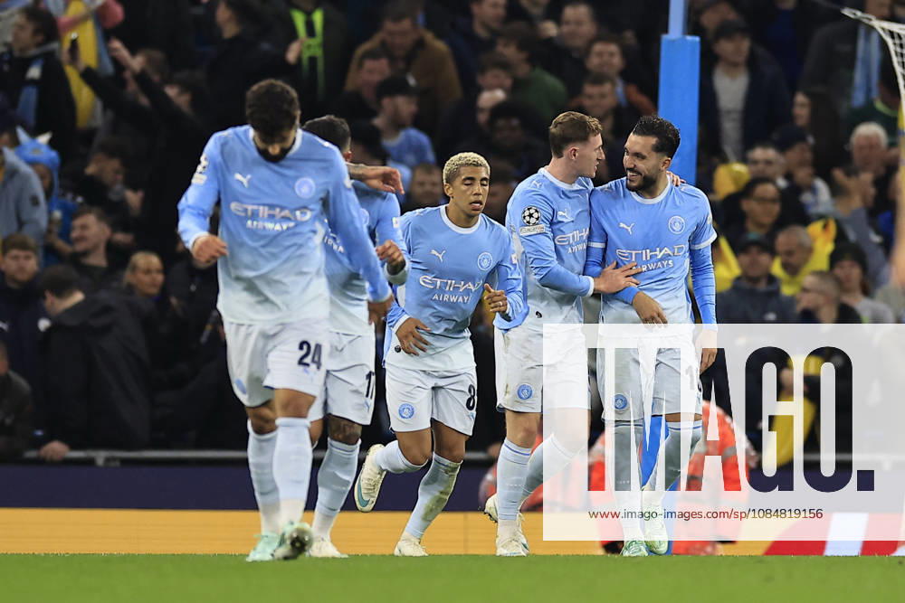 Manchester City v AEK Athens, Champions League GOAL. Elliot Anderson (5) of Manchester City celebrates scoring to make it 1-0 during the Champions League match between Manchester City and AEK Athens at the Etihad Stadium, Manchester, UK on 20 October 2026. Manchester Etihad Stadium Manchester UK Editorial use only ,