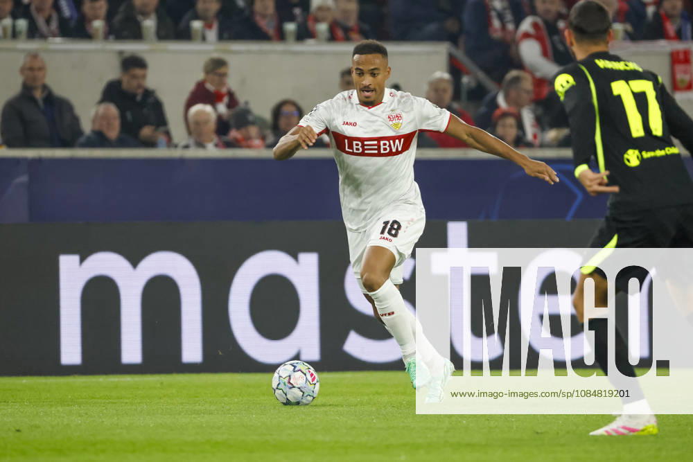 Jamie Leweling (VfB Stuttgart, 18) am Ball , Deutschland, Fussball, UEFA Champions League, 3. Spieltag, 2026 2027, VfB Stuttgart vs. Atletico Madrid, 20.10.2026, Stuttgart Arena Stuttgart Deutschland