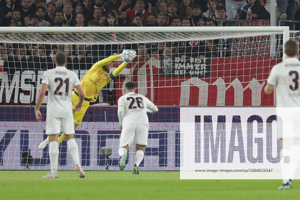 Im Bild: Torwart Jan Oblak (Atletico Madrid, 13) mit der Torparade 20.10.2026, VfB Stuttgart - Atletico Madrid, UEFA Champions League, 3. Spieltag, Deutschland, Stuttgart, MHP Arena, DFL REGULATIONS PROHIBIT ANY USE OF PHOTOGRAPHS AS IMAGE SEQUENCES AND OR QUASI-VIDEO.