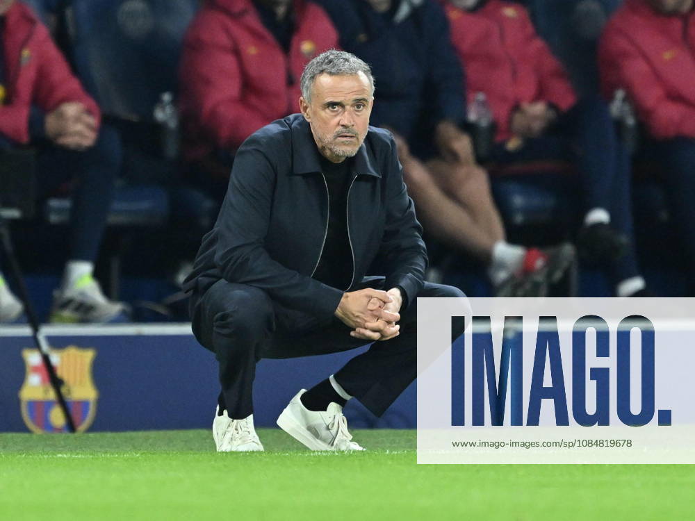 Paris Saint-Germain v Barcelona - UEFA Champions League PARIS, FRANCE - OCTOBER 20: Head Coach of Paris Saint-Germain Luis Enrique is seen during UEFA Champions League match between Paris Saint-German and Barcelona at Parc des Princes in Paris, France on October 20, 2026. Mustafa Yalcin Anadolu Paris France. Editorial use only. Please get in touch for any other usage.