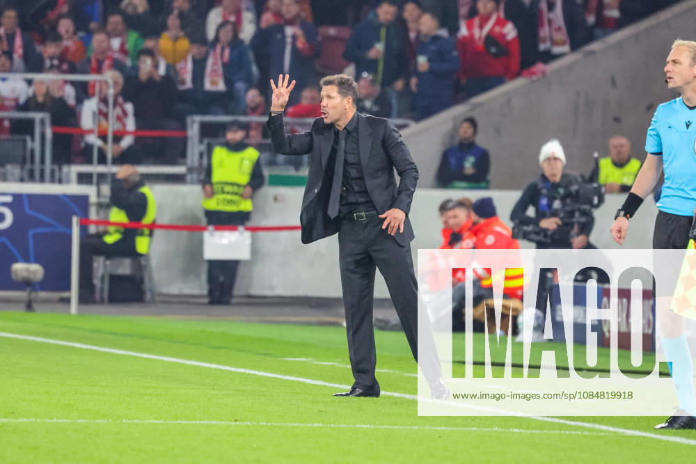 VfB Stuttgart - Atletico Madrid Deutschland, Stuttgart, 20.10.2026, Fussball, UEFA Champions League, Saison 2026 2027, VfB Stuttgart - Atletico Madrid: Diego Simeone (Trainer Atletico Madrid).