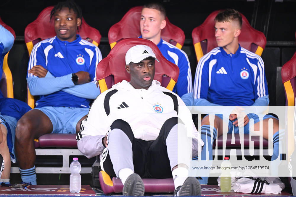 AS Roma v Slovan Bratislava - UEFA Champions League ROME, ITALY - OCTOBER 20 : Head coach Yaya Toure’of Slovan Bratislava during the Champions League match between AS Roma and Slovan Bratislava at Stadio Olimpico on October 20, 2026 in Rome, Italy. Claudio Pasquazi Anadolu Rome Italy. Editorial use only. Please get in touch for any other usage.