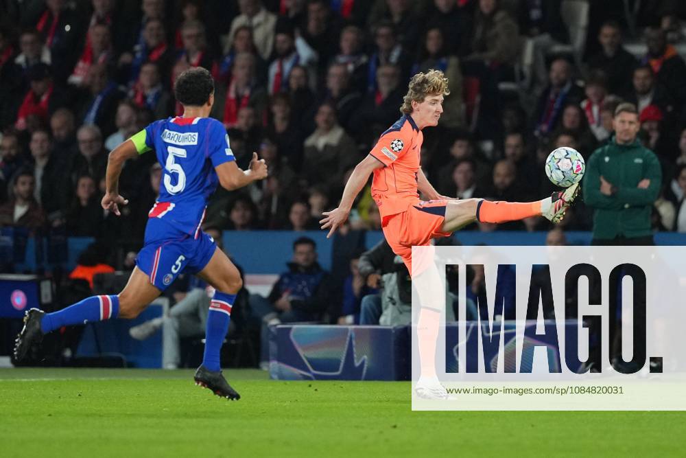 Anthony Gordon of Barcelona Paris Saint-Germain v Barcelona, UEFA Champions League, Football, Parc des Princes, Paris, France - 20 Oct 2026Paris Parc des Princes France