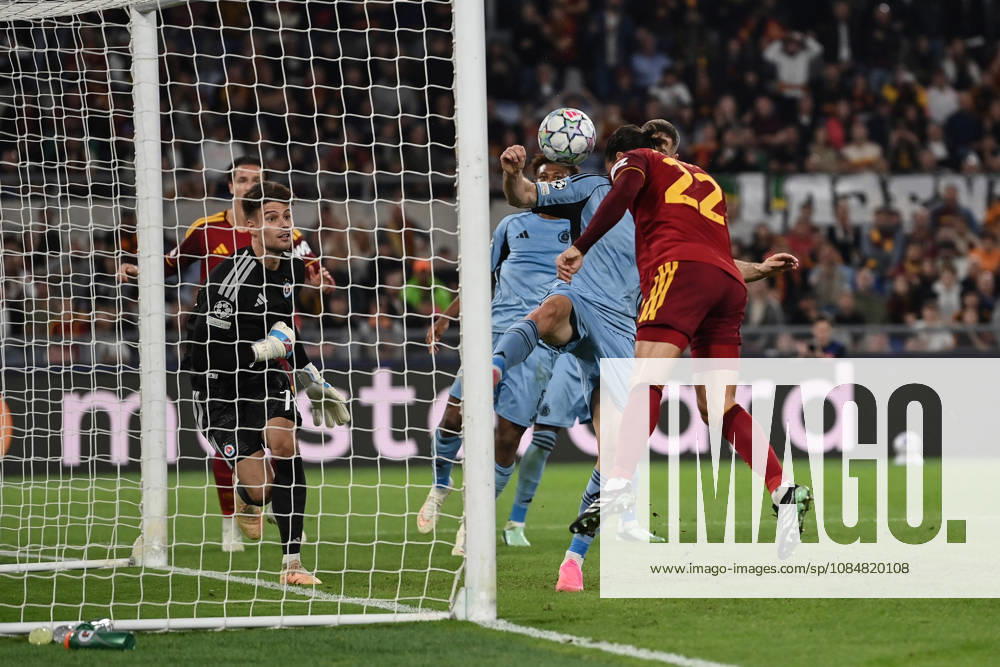 As Roma 20 10 2026 - Champions League Roma-Slovan Bratislava foto Antonello Sammarco Image nella foto: gol Mario Hermoso