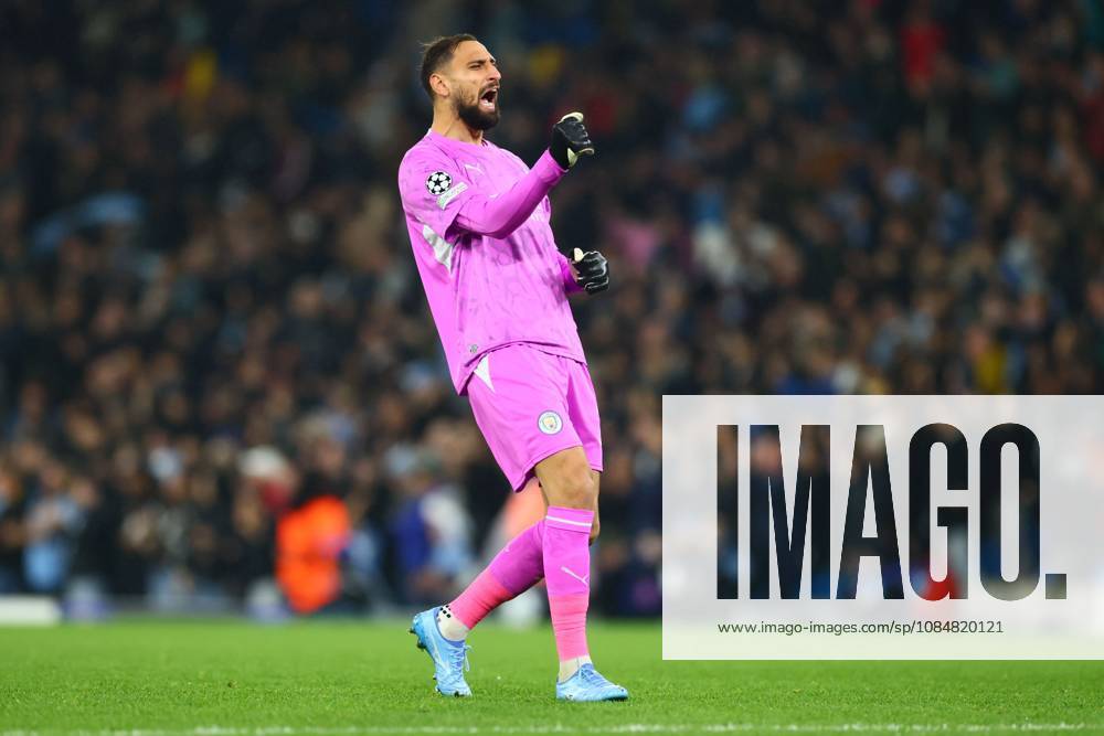 Gianluigi Donnarumma of Manchester City celebrates the 2nd goal scored by Phil Foden Manchester City v AEK Athens, UEFA Champions League, Football, Etihad Stadium, Manchester, UK - 20 Oct 2026Manchester Etihad Stadium United Kingdom