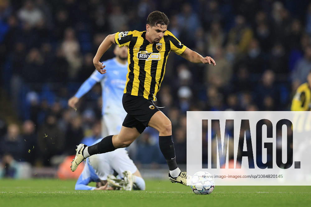 Manchester City v AEK Athens, Champions League Razvan Marin (18) of AEK Athens runs with the ball during the Champions League match between Manchester City and AEK Athens at the Etihad Stadium, Manchester, UK on 20 October 2026. Manchester Etihad Stadium Manchester UK Editorial use only ,