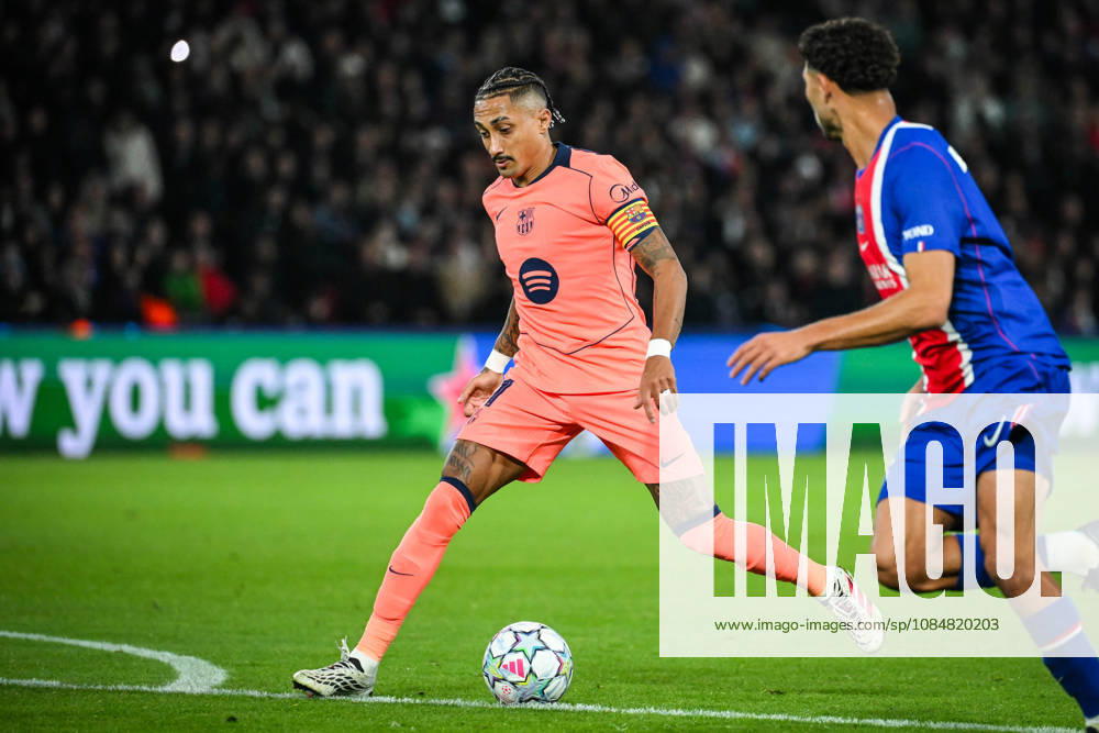 Raphael DIAS BELLOLI (Raphinha) of Barcelona during the UEFA Champions League, League Phase MD3 match between Paris Saint-Germain and FC Barcelona, Barca at Parc des Princes Stadium on October 20, 2026 in Paris, France. Paris France - ZUMAm308 20261020_zsp_m308_004